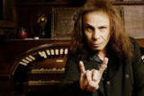 Ronnie James Dio a primit 50.000 de mesaje din partea fanilor