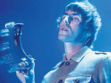 Liam Gallagher foloseste Twitter pentru a-si enerva inamicii