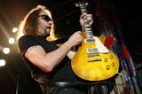 Ace Frehley si Steven Andler au fost invitati la Sober House with Dr Drew (Video)