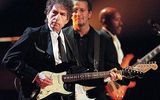 Bob Dylan isi vinde colectia de schite in Marea Britanie
