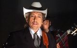 Bob Dylan va urca pe scena alaturi de cei mai buni instrumentisti ai sai