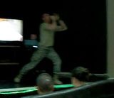 Soldatii americani din Irak au karaoke metal (video)