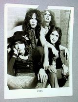 O fotografie din 1973 cu trupa Kiss a fost scoasa la licitatie