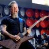 Solistul Metallica multumit ca a renuntat la alcool
