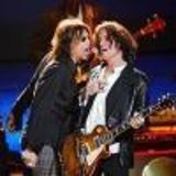 Solistul Aerosmith concerteaza la Rock 'N' Roll     Fantasy Camp