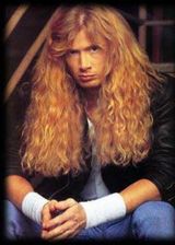 Ce ar face Dave Mustaine pe o insula pustie cu James Hetfield si Carmen Electra?