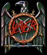 Chitaristul Slayer da autografe fanilor (video)