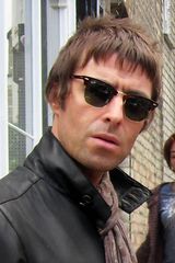 Liam Gallagher (ex-Oasis) raspunde la intrebarile fanilor