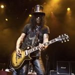 Slash a cantat alaturi de chitaristul Aerosmith (video)