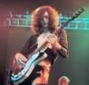 Jimmy Page doneaza o chitara