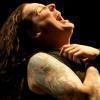 Solistul Korn extinde turneul european