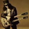 Slash vrea sa cante cu Guns N' Roses!