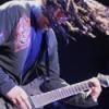 Chitaristul Korn isi intalneste fanii