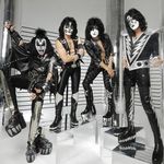 Kiss au inregistrat cinci piese pentru noul album