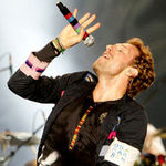Coldplay au lansat single-ul Every Teardrop Is A Waterfall (audio)