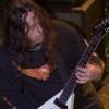 Chitaristul Obituary liciteaza o chitara pentru     solistul Decapitated