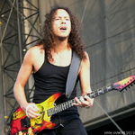 Kirk Hammett (Metallica) da lectii de chitara (video)