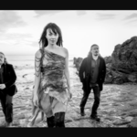 Auri au lansat o piesa noua insotita de clip, 'The Space Between'
