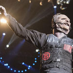 Licitatia pentru chitarile lui Corey Taylor a strans 150.000 de dolari