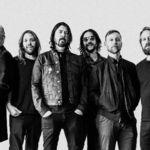Foo Fighters au interpretat melodiile 'Waiting On A War' si 'No Son Of Mine' la 'Jimmy Kimmel Live!'