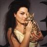 Poze Poze Evanescence - Amy Lee with a kitty