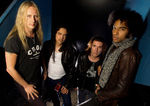 Alice In Chains invita fanii la concurs