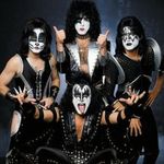 Kiss vor canta integral albumul Alive! in Detroit