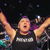 Bruce Dickinson a cazut pe scena Sonisphere (video) Bruce Dickinson a cazut pe scena Sonisphere (video)
