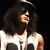Slash isi roaga fanii sa salveze rechinii (video) Slash isi roaga fanii sa salveze rechinii (video)