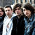 Chitaristul Arctic Monkeys a alergat pe strada dezbracat Chitaristul Arctic Monkeys a alergat pe strada dezbracat