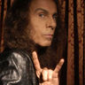 Poze Poze Dio - Dio showing the horns